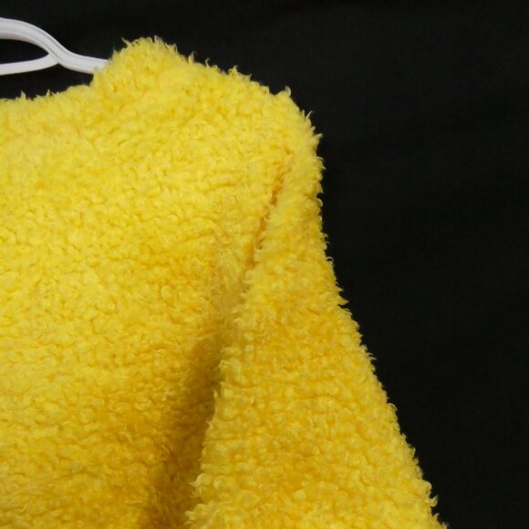 MOE | P2P 18.5 inches measured | Vintage Yellow Long Sleeve Teddy Sweater - Picture 13 of 16